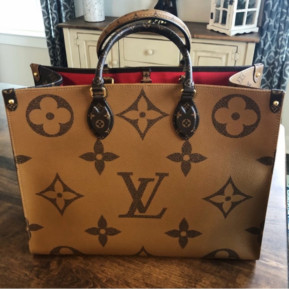 Louis Vuitton On The Go tote